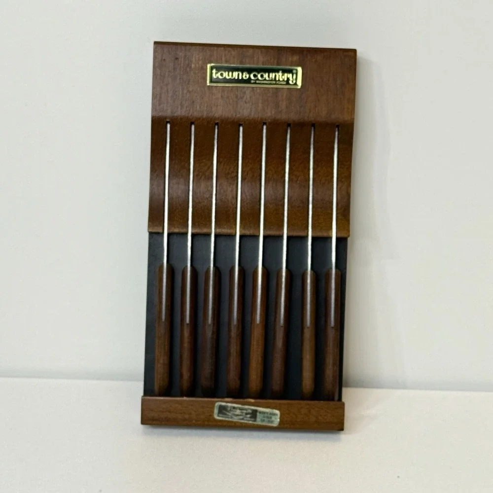 Town & Country Fleetwood Handle Set of 8 Steak Knives With Rack Vintage